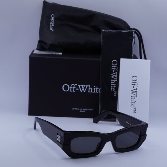 Off-White OERI147 BELLEVILLE 1007 Cat Eye Sunglasses – Black/Dark Grey - Picture 4 of 10